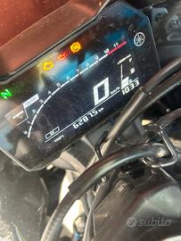 Yamaha r7
