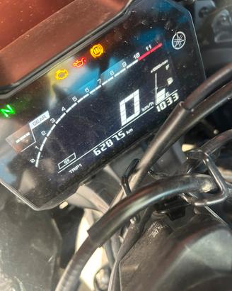 Yamaha r7
