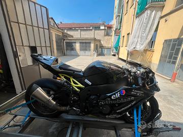 Kawasaki Ninja Zx 10 r pronto Pista