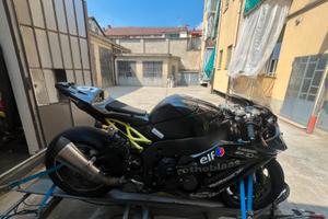 Kawasaki Ninja Zx 10 r pronto Pista
