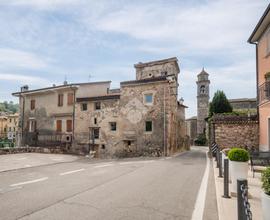 RUSTICO A TORRI DEL BENACO