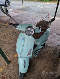 Vespa Primavera 125