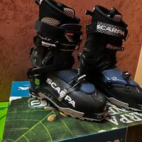 Scarponi sci alpinismo Scarpa Flash taglia 42