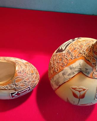 Coppia di vasi di ceramica artistica