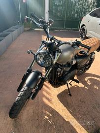 Triumph street scrambler