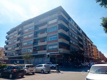 Ostia Lido zona Baleniere ampio quadrilocale
