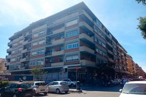 Ostia Lido zona Baleniere ampio quadrilocale