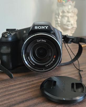 Sony Cyber-shot (18.2 MP, Obiettivo Carl Zeiss)