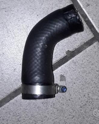 Tubo radiatore corto tdm 900 abs '06 usato
