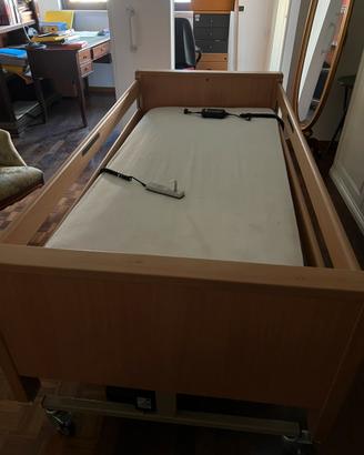 LETTO DA DEGENZA ORTOPEDICO ELETTRICO