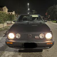 VOLKSWAGEN GOLF 2