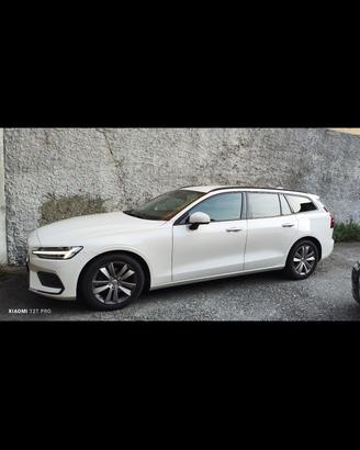 Volvo V60 Geartronic Business plus