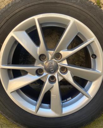 Cerchi lega originali Audi con pneumatici invernal
