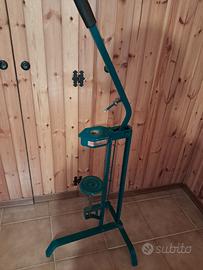 Tappatrice a Leva per tappi in sughero 