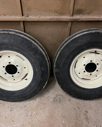 Gomme pneumatici trattore direzionali