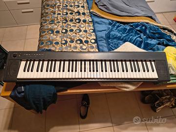 Piano Yamaha np 31