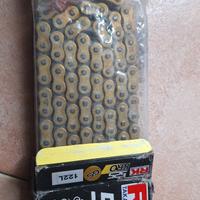 Catena nuova per moto