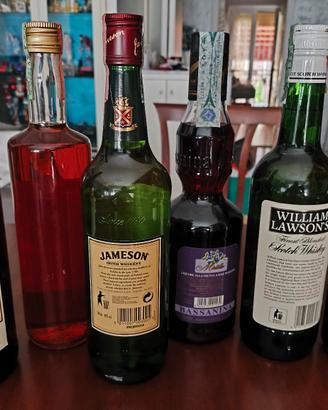 liquori Cinzano scotch whisky  lawson's amaro erbe