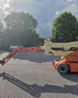 JLG E400AJP Piattaforma a Braccio Articolato 14m