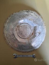 Fiat 600 copricerchio in alluminio