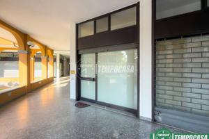 NEGOZIO IN CENTRO A PESCHIERA BORROMEO