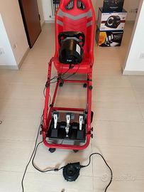 Postazione di guida Thrustmaster top di gamma