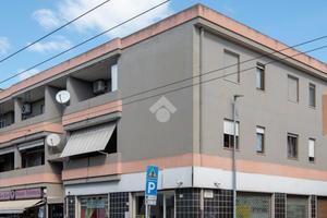 3 LOCALI A QUARTUCCIU