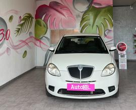 Lancia Ypsilon 1.3 MJT 75 CV Oro