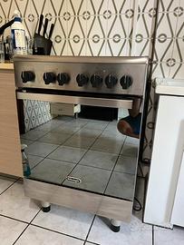 Cucina libera installazione De Longhi
