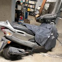 Scooter kymco 150