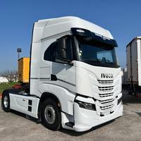 IVECO S-Way AS440S51TP