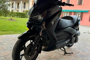 Yamaha X MAX 250