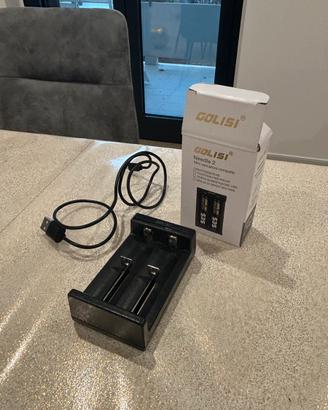 Caricatore per batterie 18650