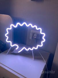 Luce per cameretta con 4 colorazioni diverse