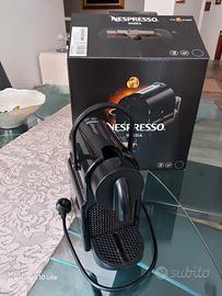Macchina NESPRESSO mod. INISSIA