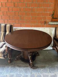 Tavolo in legno massello