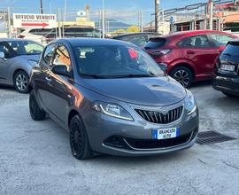 Lancia Ypsilon 1.0 FireFly 5 porte S&S Hybrid Silv