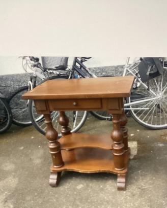 Mobiletto in legno