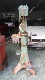 Macchinario antico per cucire scarpe