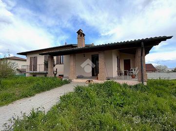 VILLA SINGOLA A BORGO SAN GIACOMO