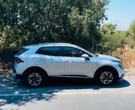 Modello Kia Sportage 1.6 mild hybrid,
