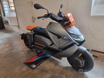 Bmw ce 04 - 2022