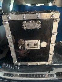 cassaforte forziere corsari fine 800 primi 900