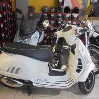 Piaggio Vespa 300 GTS - 2021 OUTLET USATO