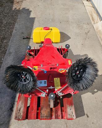 Spazzatrice SC1.12 trattorino GIANNI FERRARI PG