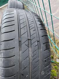  Gomme auto più cerchi