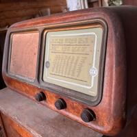 Radio valvolare d’epoca CGE Mod. 4536 - anni ‘50