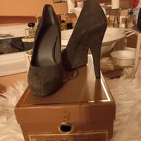 SCARPA IN CAMOSCIO GRIGIO