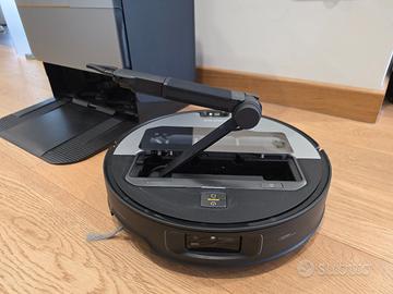 Roborock Saros Z70 con braccio robotico