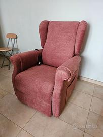 Poltrona relax + alza persona (elettrica)